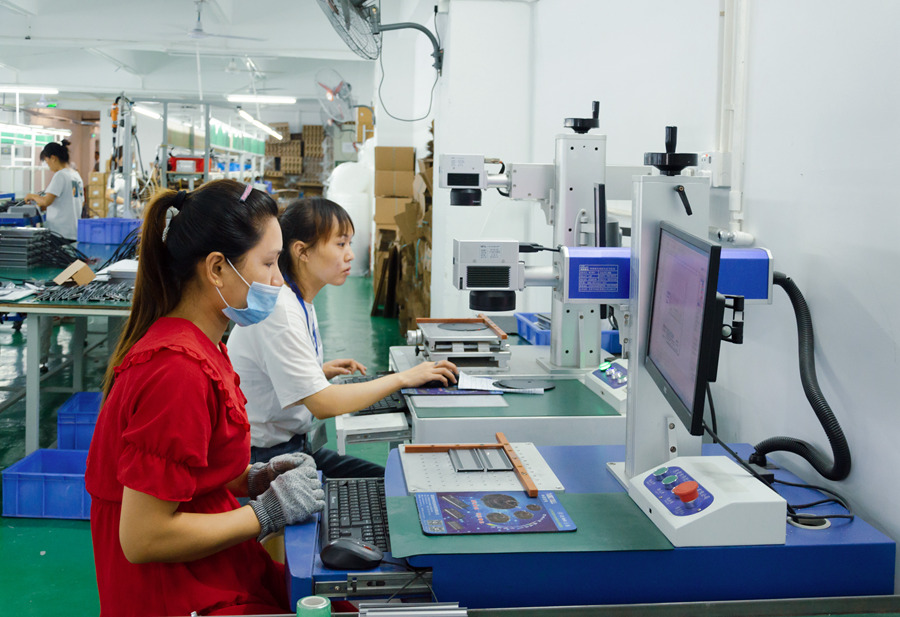 注意！LED工礦燈電源正常使用和延長(zhǎng)壽命的因素有這些
